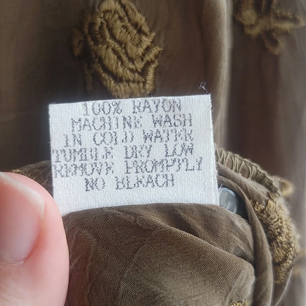 JOHNNY WAS Olive Green ROSES Embroidered Top - Picture 8 of 8